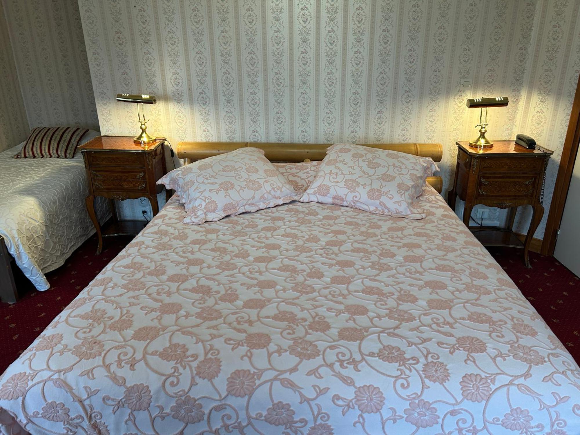Hotel De La Loire Saint-Satur Esterno foto