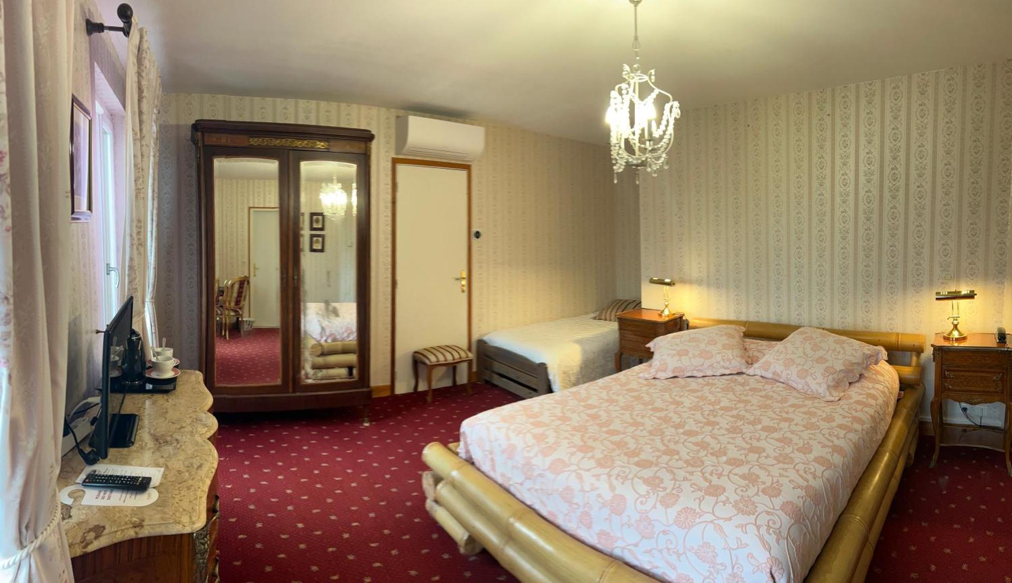Hotel De La Loire Saint-Satur Esterno foto