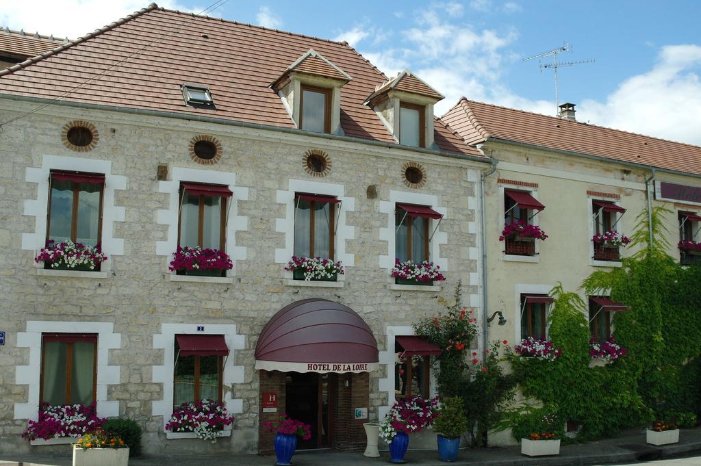 Hotel De La Loire Saint-Satur Esterno foto