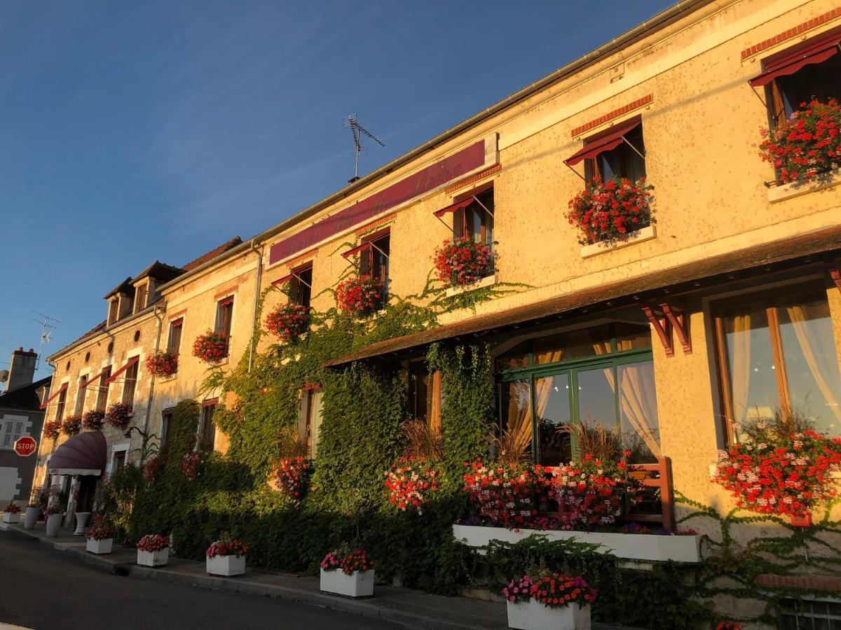 Hotel De La Loire Saint-Satur Esterno foto